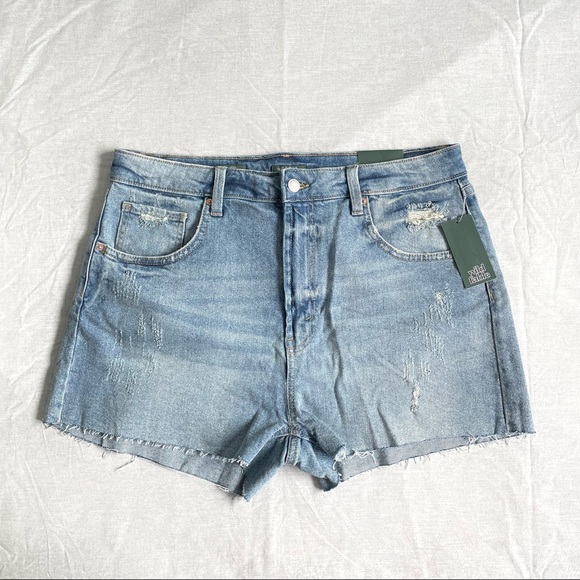 Wild Fable Highest-Rise Mom Jean Distressed Shorts - 14 - Picture 1 of 9